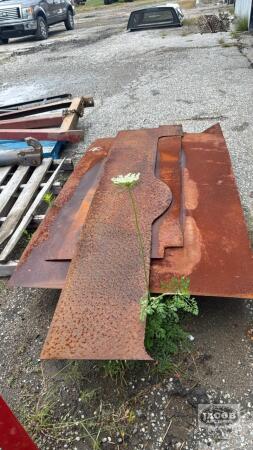SKID LOT OF LIGHT STEEL SHEETING
