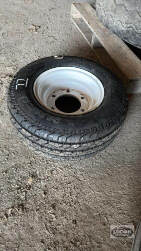 CARLISLE 205/65-10 95M TIRE AND RIM