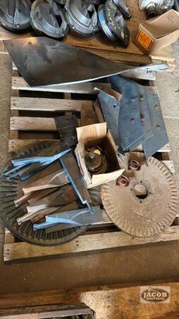 SKID OF KONGSKILDE PLOW PARTS