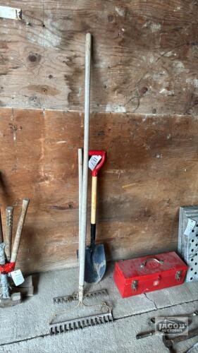 ROUND MOUTH GARDEN SHOVEL AND 2 RAKES