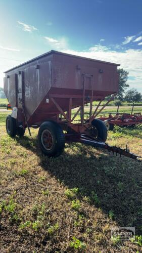APPROX. 400 BUSHEL GRAVITY WAGON WITH LIGHTS