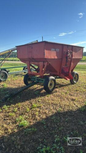 TURNCO APPROX 175 BUSHEL GRAVITY WAGON