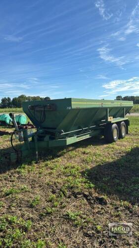 22FT TANDEM V-BOX SPREADER
