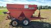 WILLMAR 500 DRY FERTILIZER SPREADER - 4