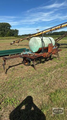 3PTH ANHYDROUS INJECTOR WITH 200 GALLON TANK