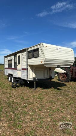 1989 TERRY BY FLEETWOOD FIFTH WHEEL TRAILER