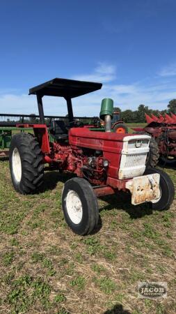 WHITE DIESEL TRACTOR