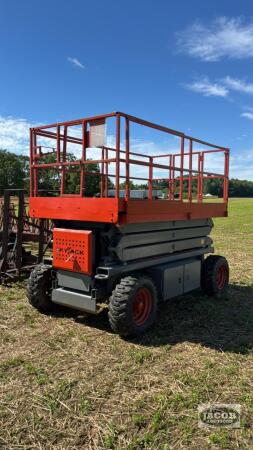 SKY JACK SJ7127 GAS 4X4 SCISSOR LIFT