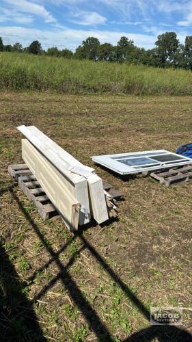 BUILDING MATERIAL LOT