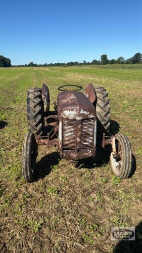 FERGUSON TRACTOR