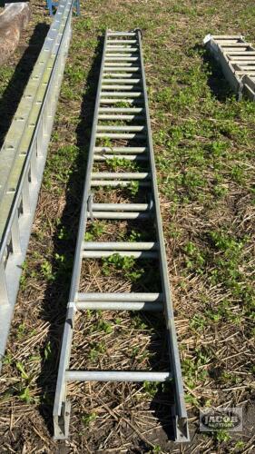 26FT ALUMINUM EXTENSION LADDER