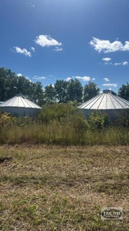 (2) APPROX.1500 BUSHEL GRAIN BINS