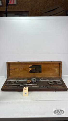 REECE'S TAP AND DIE SET