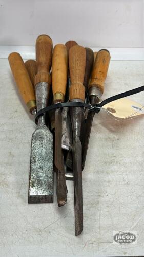(11) WOOD CHISELS