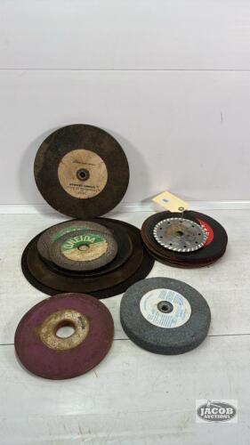 QUANTITY OF GRINDING, SANDING AND CUTOFF DISCS