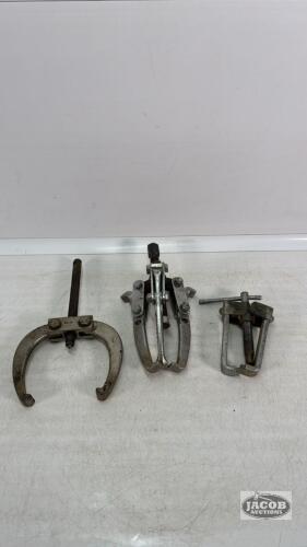 (3) PULLERS
