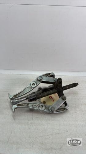 6IN 3 JAW PULLER