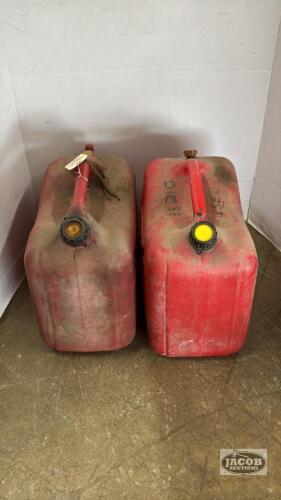 (2) 5 GALLON GAS CANS