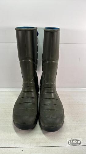 PAIR OF SIZE 14 TORENNA THERMAL RUBBER BOOTS