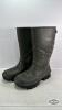 PAIR OF SIZE 14 TORENNA THERMAL RUBBER BOOTS - 2