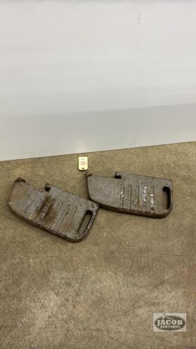 (2) MF SUITE CASE WEIGHTS