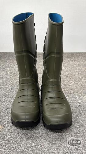 PAIR OF SIZE 7.5 TORENNA THERMAL RUBBER BOOTS