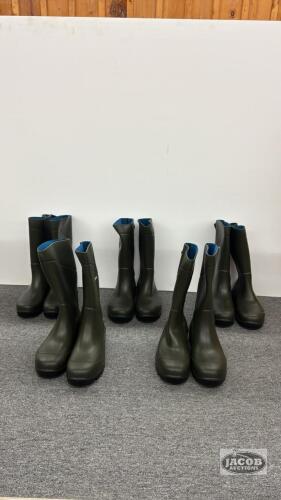(5) PAIRS OF SIZE 13 TORENNA RUBBER BOOTS
