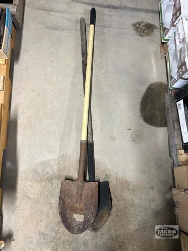 2 Round Nose Shovels