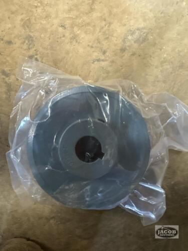 Unused Box of 6 5&rdquo; with 1&rdquo; Shaft Double-v Belt Pulleys