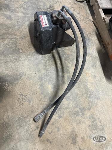 Hydraulic Motor on Brackets