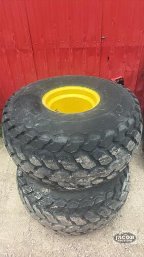 Pair of 21.5L -16.1 turf tires on Jd 8 bolt wheels