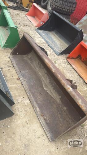 6ft material bucket