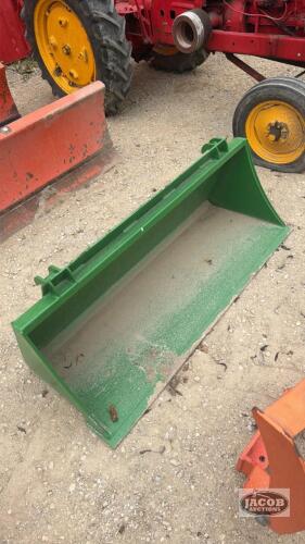 Unused 56inch John Deere quick tach material bucket