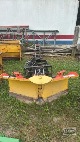 Kubota L series snow blade with mount