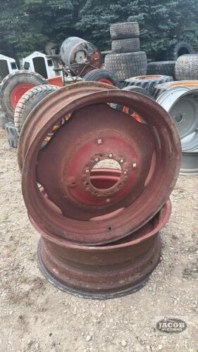 Pair of 14x34 9bolt wheels