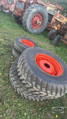 Set of 4 tires rear 400/80R24 snow tires Nokion front 250/80R16 , For Kubota L series tractors