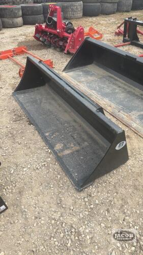 Unused 66inch skid steer quick tach material bucket