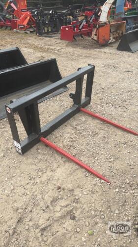 Unused Alo quick tach 2 prong bale spear