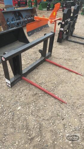 Unused Alo quick tach 2 prong bale spear