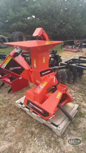 Wallenstein BXM32 3 point hitch wood chipper