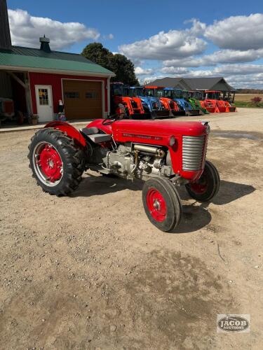 Massey Ferguson. 50