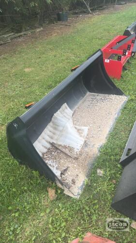 Unused 73inch Alo quick tach material bucket