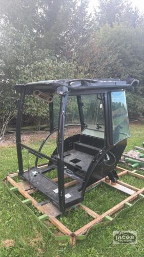 John Deere 5000 series cab