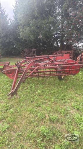 Massey Ferguson 6bar roll bar rake
