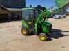 John Deere 1025R loader tractor 4x4 - 11