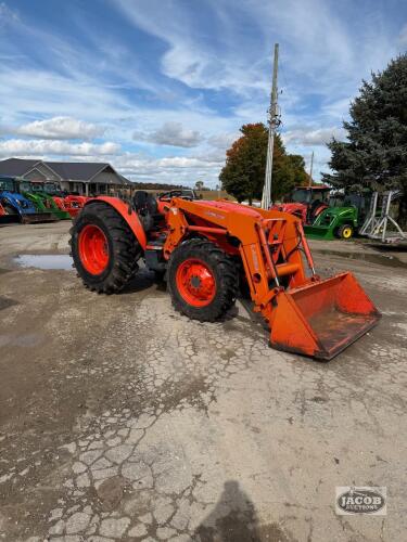 Kubota M7060 loader tractor 4x4