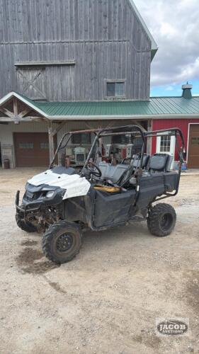Honda pioneer 700 side by side