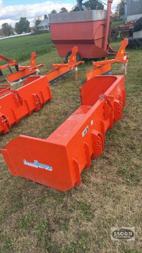 Unused 6.5ft 3ph dump box