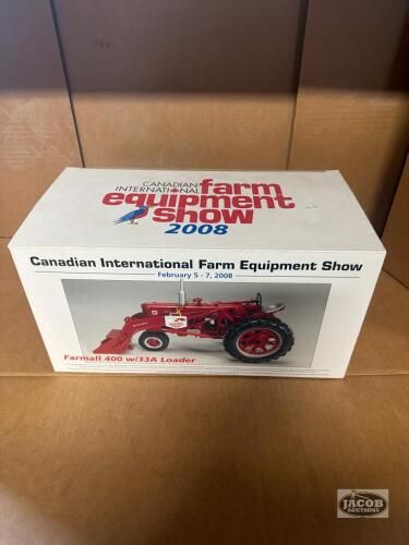 1/16 Farmall 400 with loader