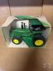 1/16 John Deere tractor
